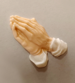 Cukrová dekorácia Modliace sa ruky 